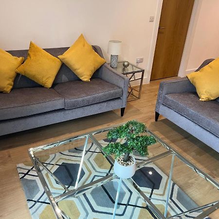 Lovely 2 Bed Apartment In Leeds Centre Esterno foto