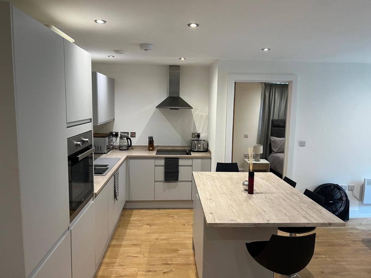 Lovely 2 Bed Apartment In Leeds Centre Esterno foto