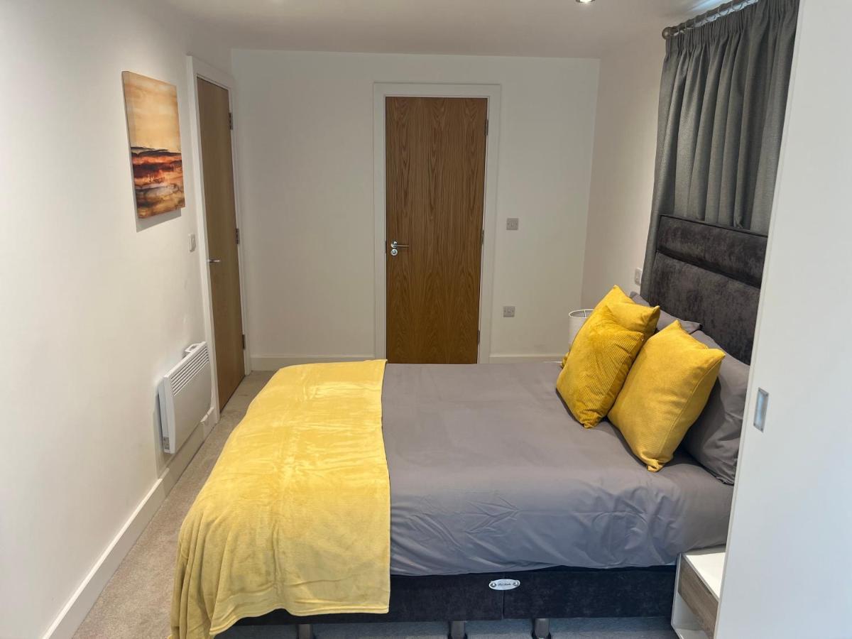 Lovely 2 Bed Apartment In Leeds Centre Esterno foto